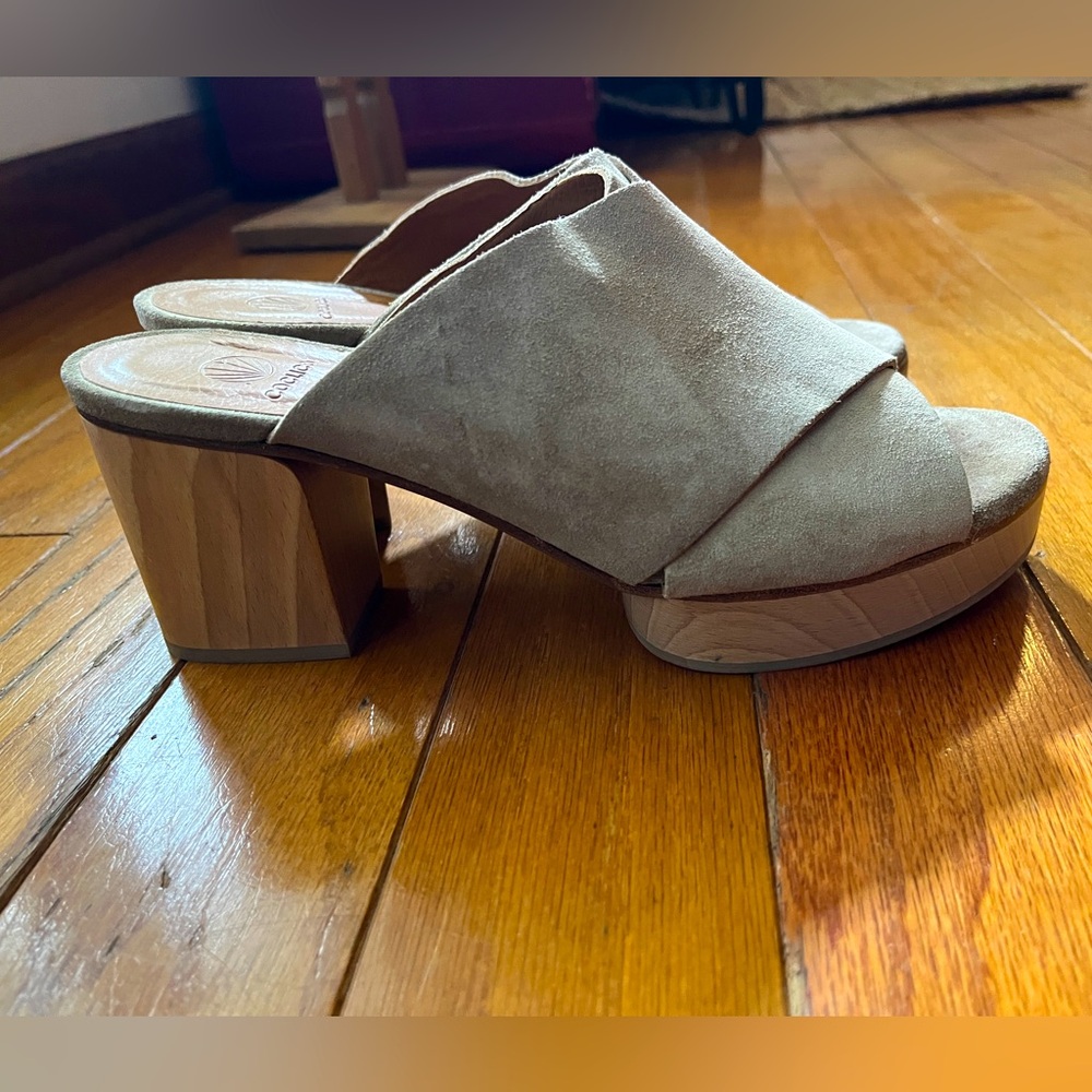 COCLICO Suede Mules